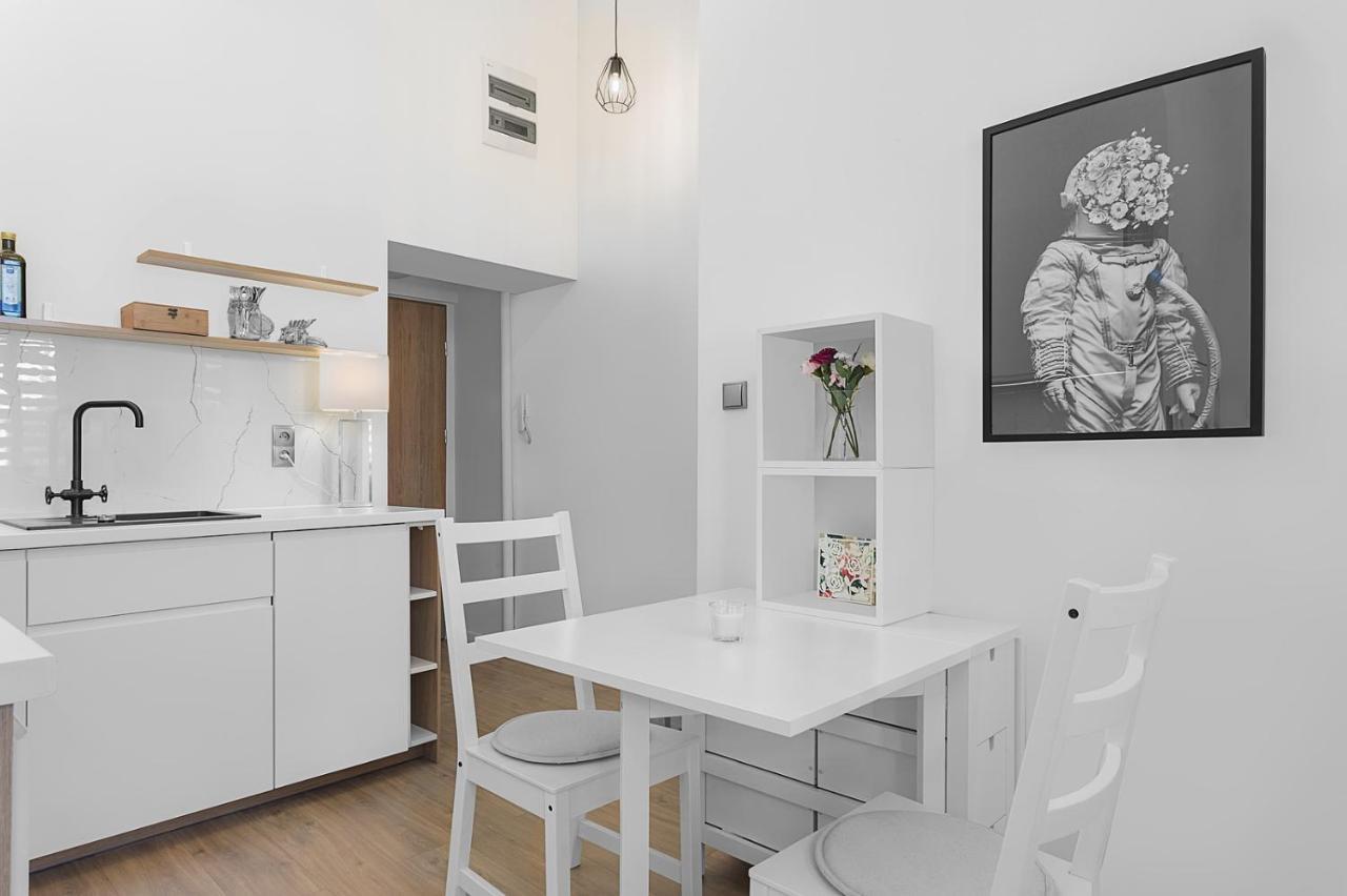 Princess Dream Apartment In The Heart Of วรอตซวาฟ ภายนอก รูปภาพ